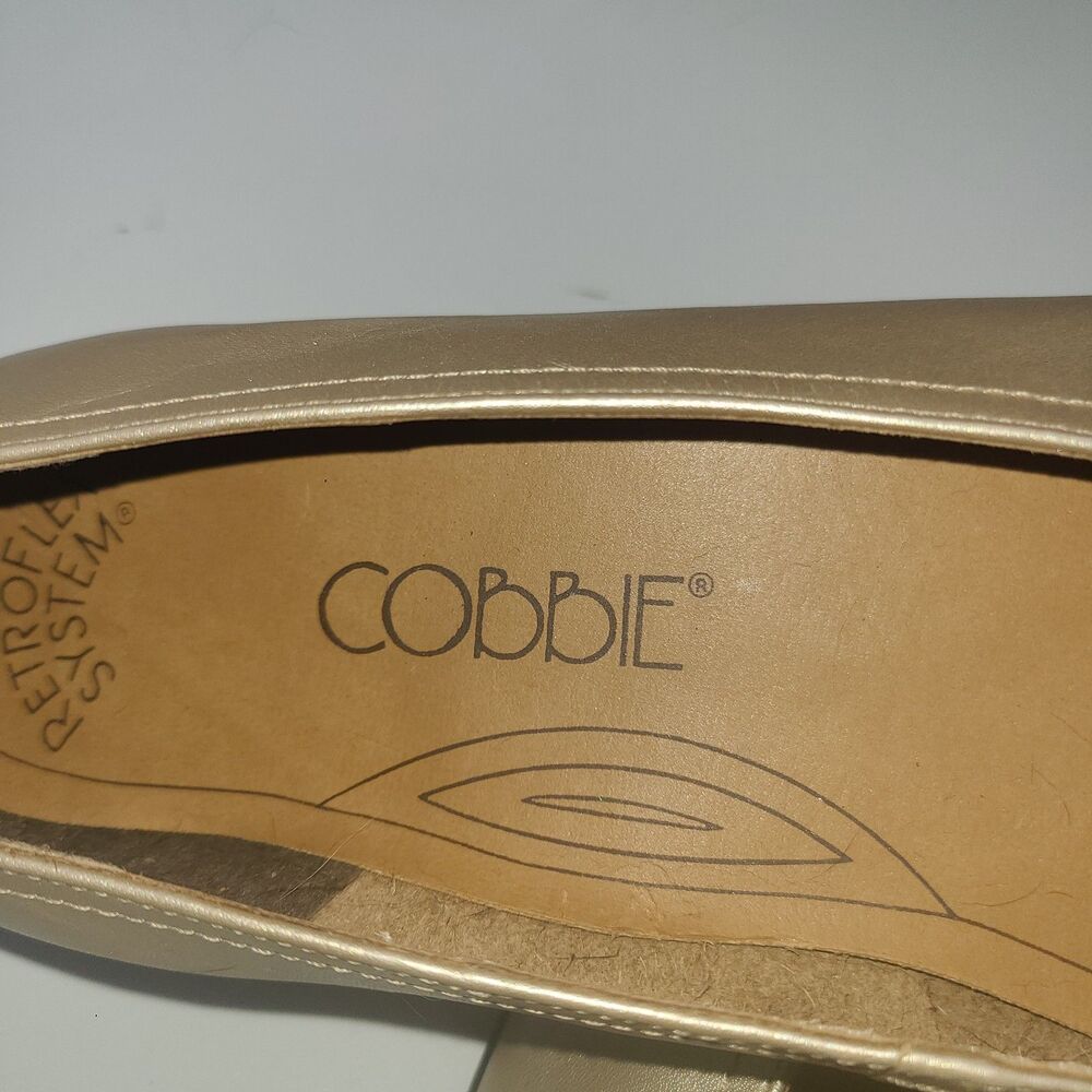 Cobbie Cuddlers Womens Ballet Flats Shoes Gold  Metallic Leather Cushioned 7W - Picture 8 of 9